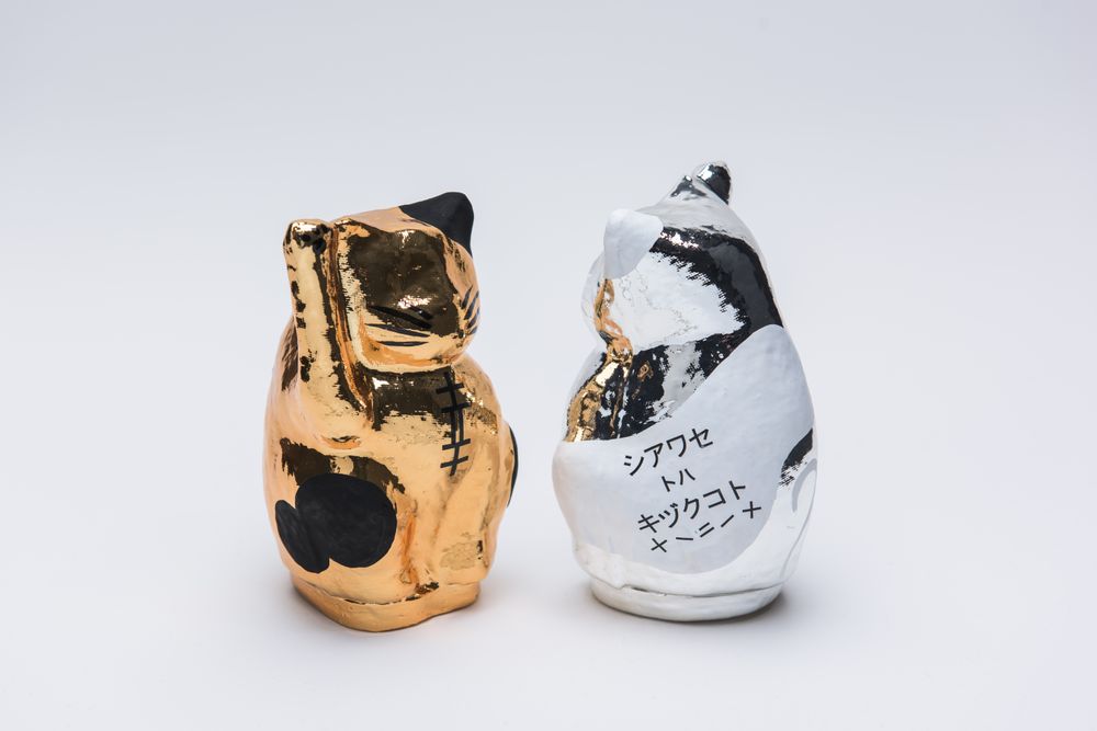 Objets design - Statuette Chat qui apporte du bonheur Premium - DESIGNER’S DARUMA « TOMBER SEPT FOIS, SE RELEVER HUIT »