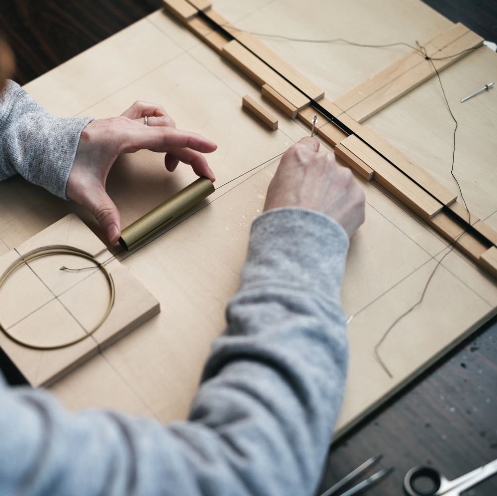 Design objects - CLIFFS / contemporary Japanese mobile design - TEMPO