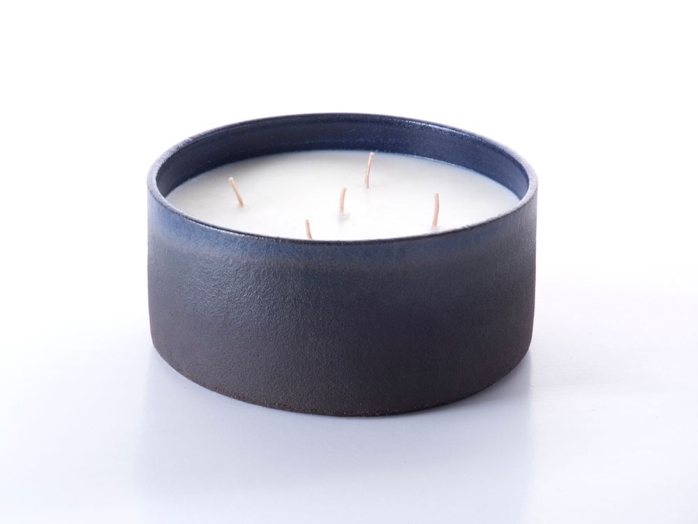 Bougies - Grande bougie en Stoneware Noir - Ambre, feuille de figuier - WAKS CANDLES