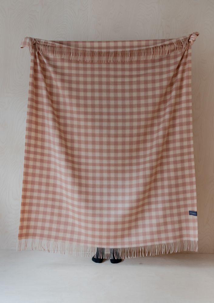 Throw blankets - Lambswool Gingham Blankets - THE TARTAN BLANKET CO.