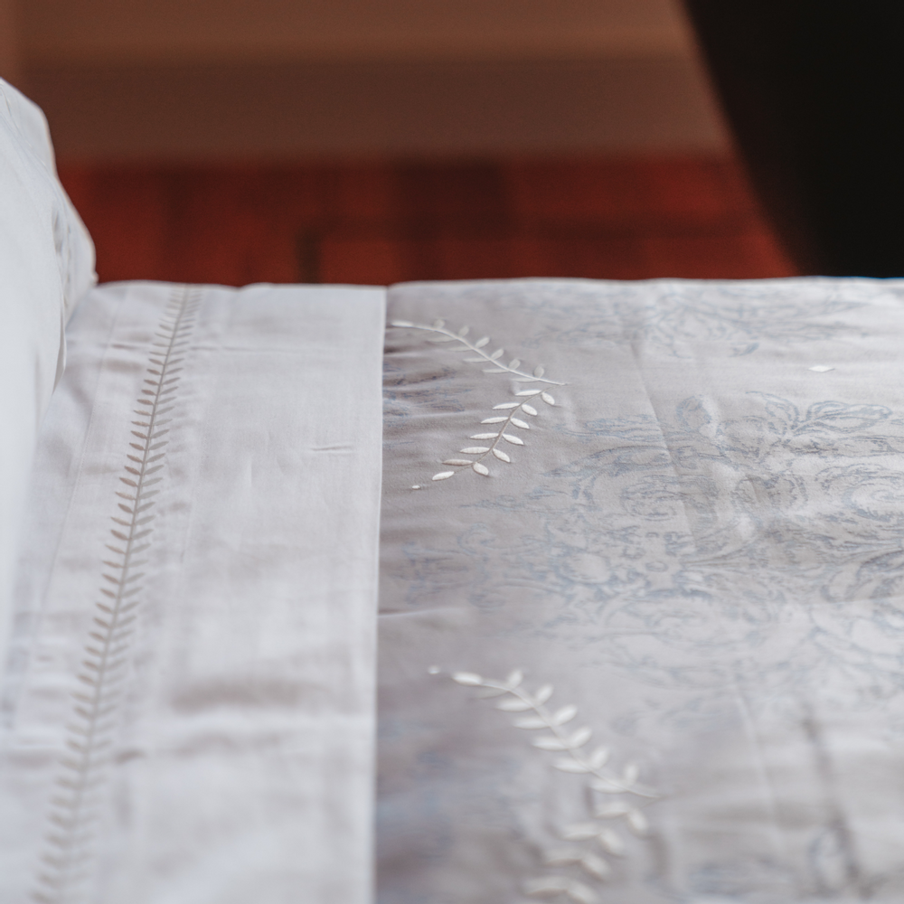 Bed linens - Duvet Cover Set Made In Jacquard 600 Thread Counts + 2 Pillowcases 50*75 CM (FLAGSHIP) - VIDDA ROYALLE