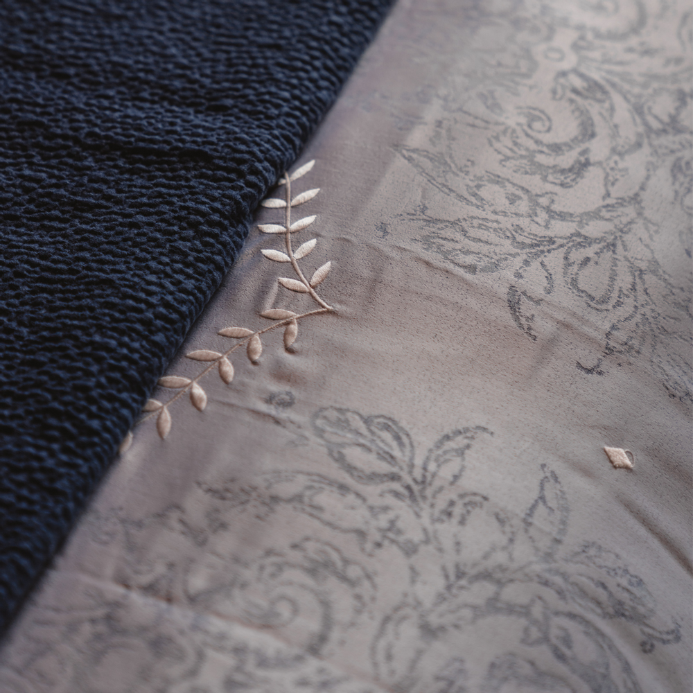 Bed linens - Duvet Cover Set Made In Jacquard 600 Thread Counts + 2 Pillowcases 50*75 CM (FLAGSHIP) - VIDDA ROYALLE