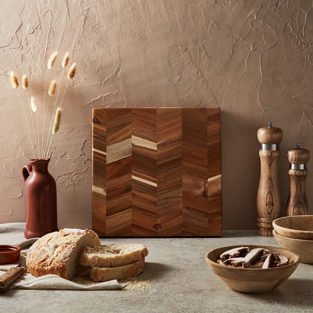 Ustensiles de cuisine - Planche à découper carrée Barbary & Oak Chevron Acacia - RKW LTD - BARBARY & OAK