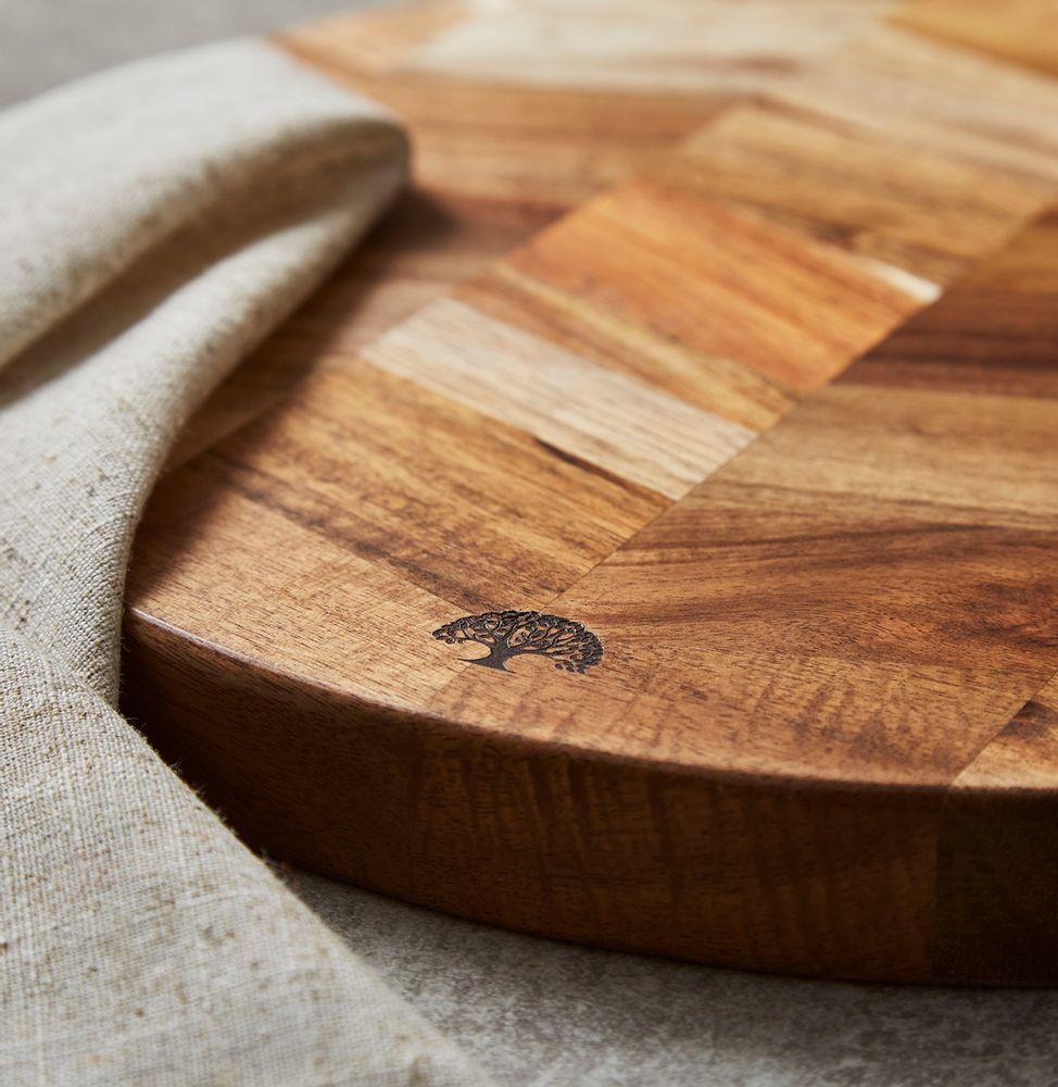 Ustensiles de cuisine - Planche à découper ronde en acacia Barbary & Oak Chevron - RKW LTD - BARBARY & OAK