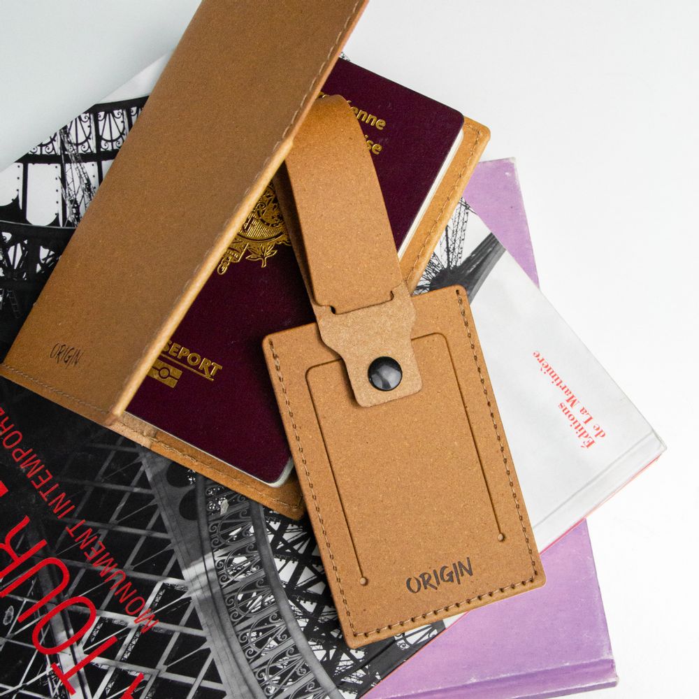 Accessoires de voyage - Porte-Passeport - Cuir Recyclé - Made in France - MAISON ORIGIN