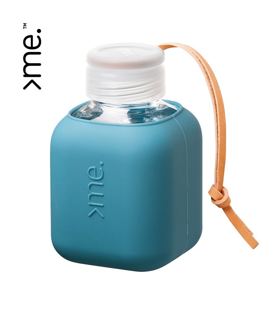 Coffee and tea - HANDMADE GLASS BOTTLE, ENERGIZED, SUSTAINABLE - SQUIREME. Y2 - The Cube - VELVETY SILICONE COVER, ECO-FRIENDLY - SQUIREME.