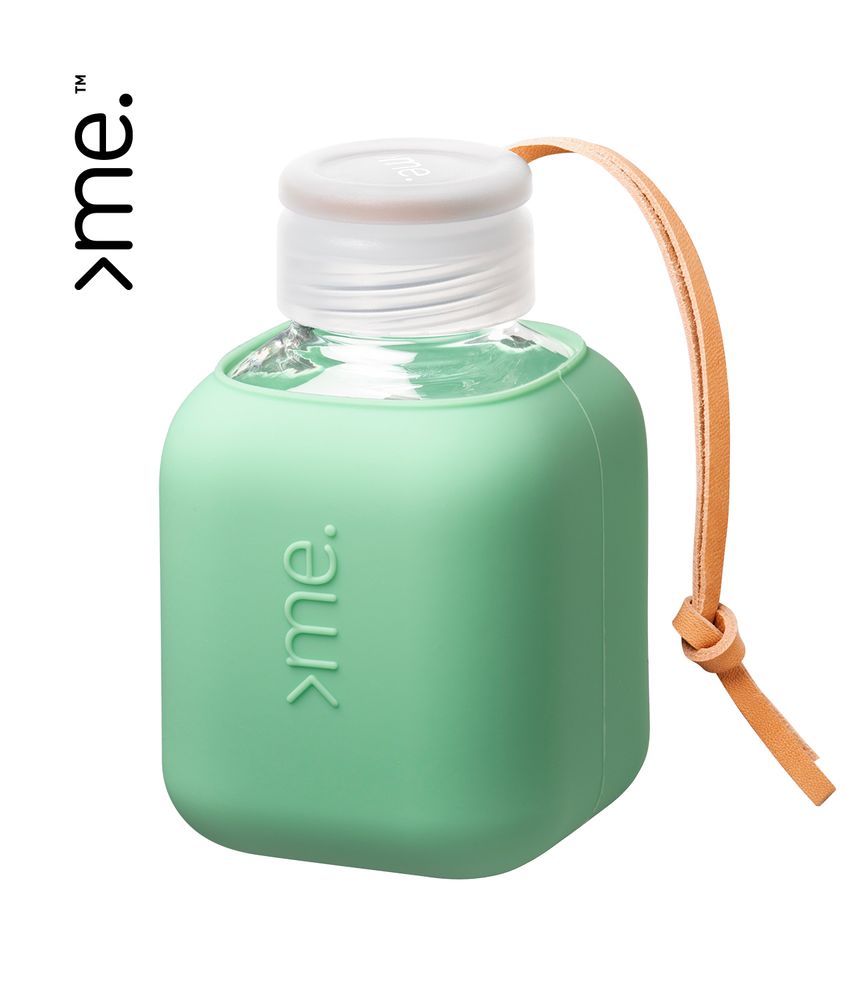 Coffee and tea - HANDMADE GLASS BOTTLE, ENERGIZED, SUSTAINABLE - SQUIREME. Y2 - The Cube - VELVETY SILICONE COVER, ECO-FRIENDLY - SQUIREME.