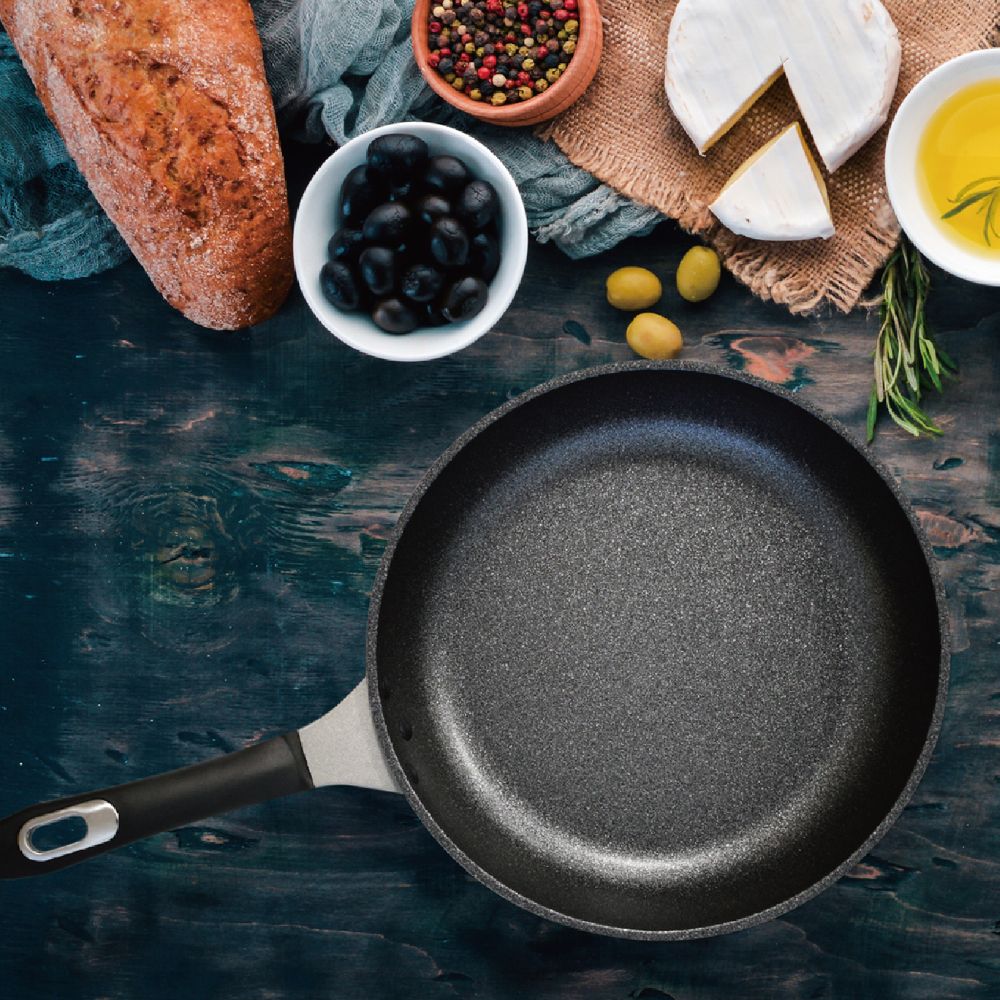 Saucepans  - Japanese Aluminum Cast High Performance Coating Frying Pan - HIMEPLA COLLECTIONS