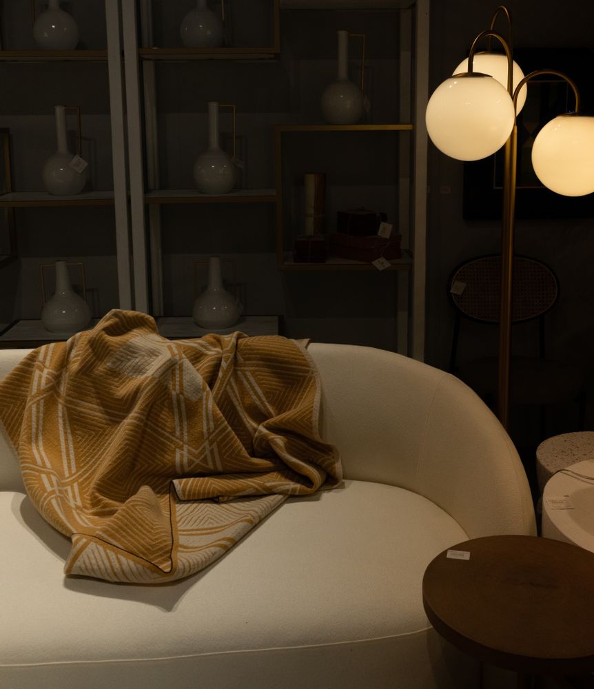 Throw blankets - The Signature Recycled Blanket - Off White/Popcorn - LA MAISON DE LA MAILLE