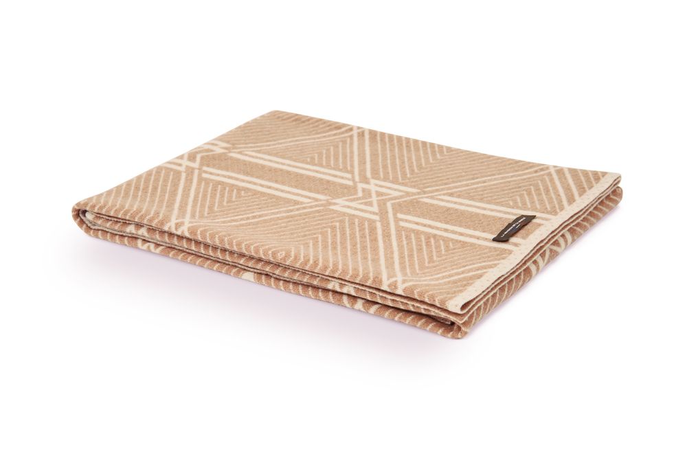 Throw blankets - The Signature Recycled Blanket - Off White / Camel - LA MAISON DE LA MAILLE