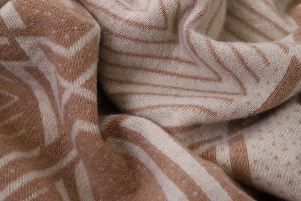 Throw blankets - The Signature Recycled Blanket - Off White / Camel - LA MAISON DE LA MAILLE