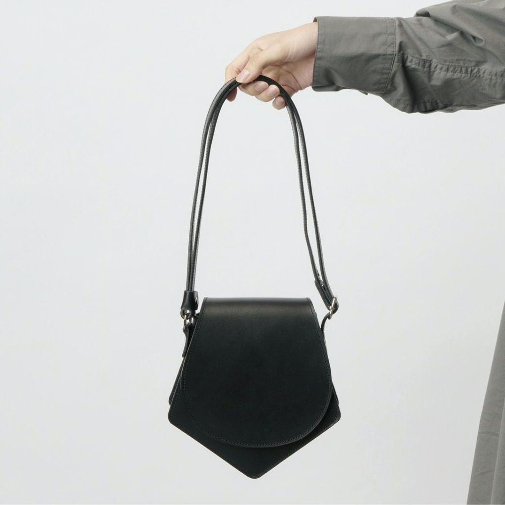 Bags and totes - PENTA - leather shoulder bag - KENTO HASHIGUCHI