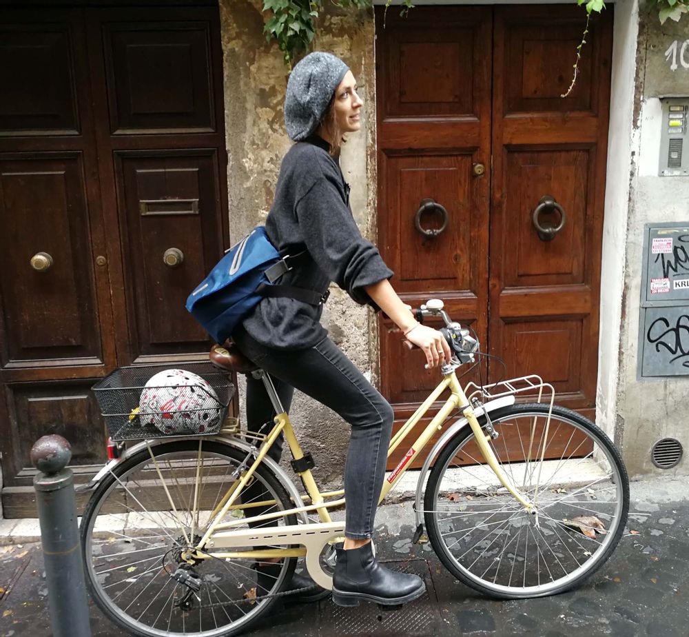 Bags and totes - Handmade bike bag "Urbana"in Cordura with adjustable shoulder and waist straps and removable laptop case - ELENA KIHLMAN