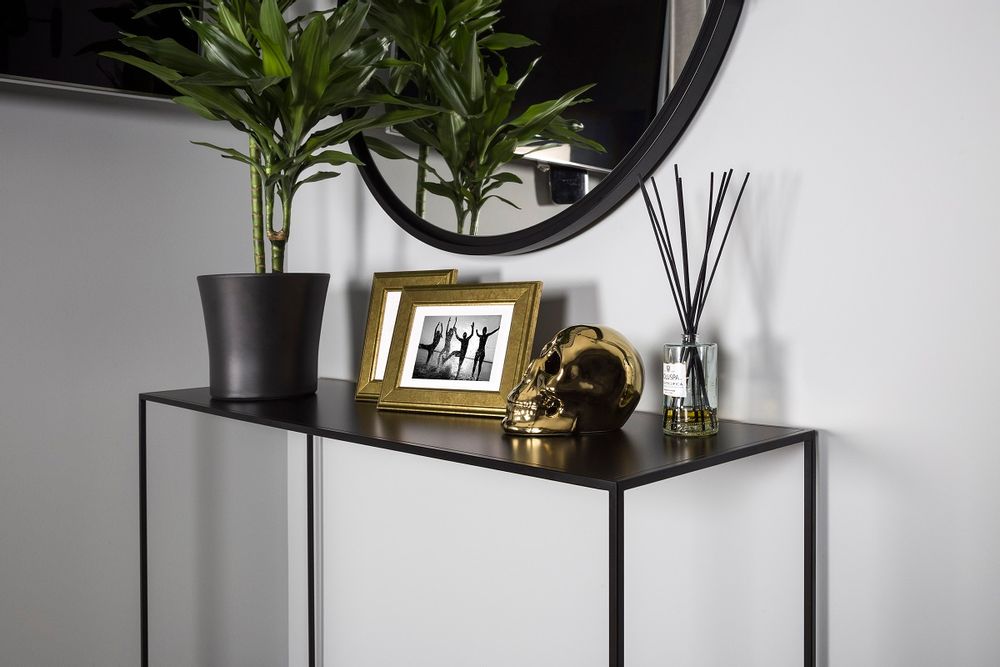 Console table - SILENCE Console table - ELENSEN