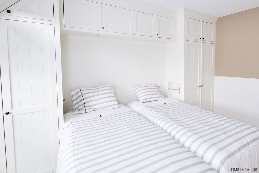 Chambres d'hôtels - Meuble de chambre sur mesure : lit, armoire, dressing - TIMBER TAILOR