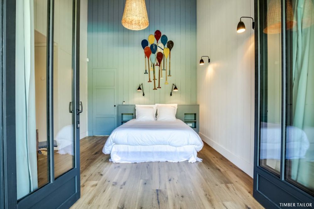 Chambres d'hôtels - Meuble de chambre sur mesure : lit, armoire, dressing - TIMBER TAILOR