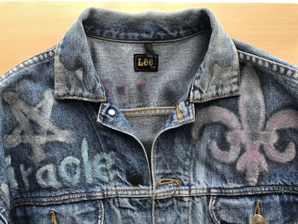 Prêt-à-porter - Veste en jean vintage peinte à la main Veste pop art LEE - PLACE D' UJI