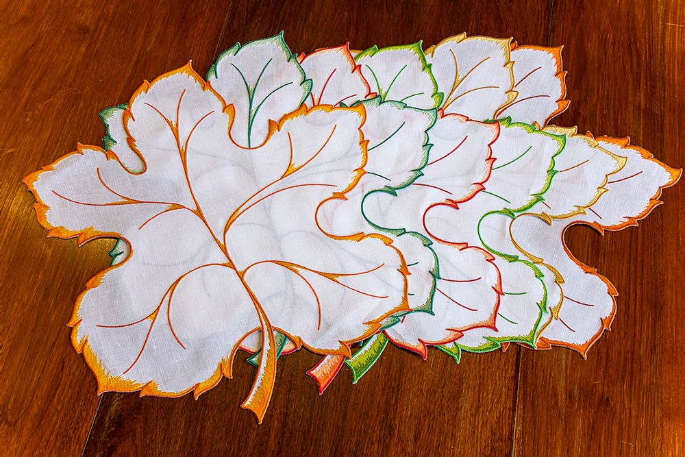 Table linen - Foglia Acero Sagomata Placemat - NIVES BY BALDINI E CECCHI