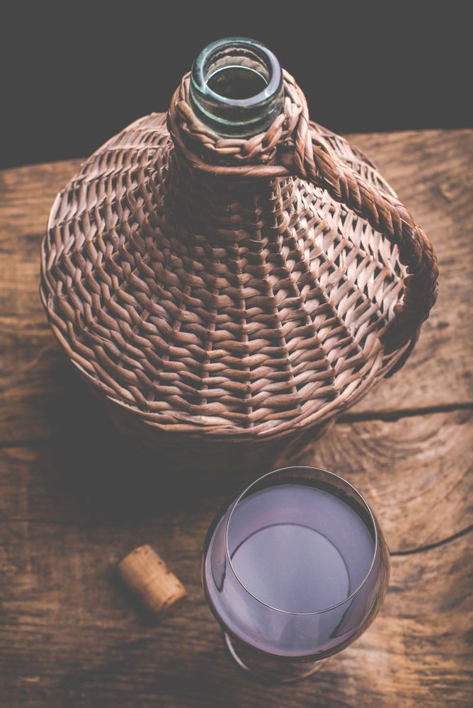 Wine accessories - Dame-Jeanne in glass and wicker buff - AUBRY GASPARD