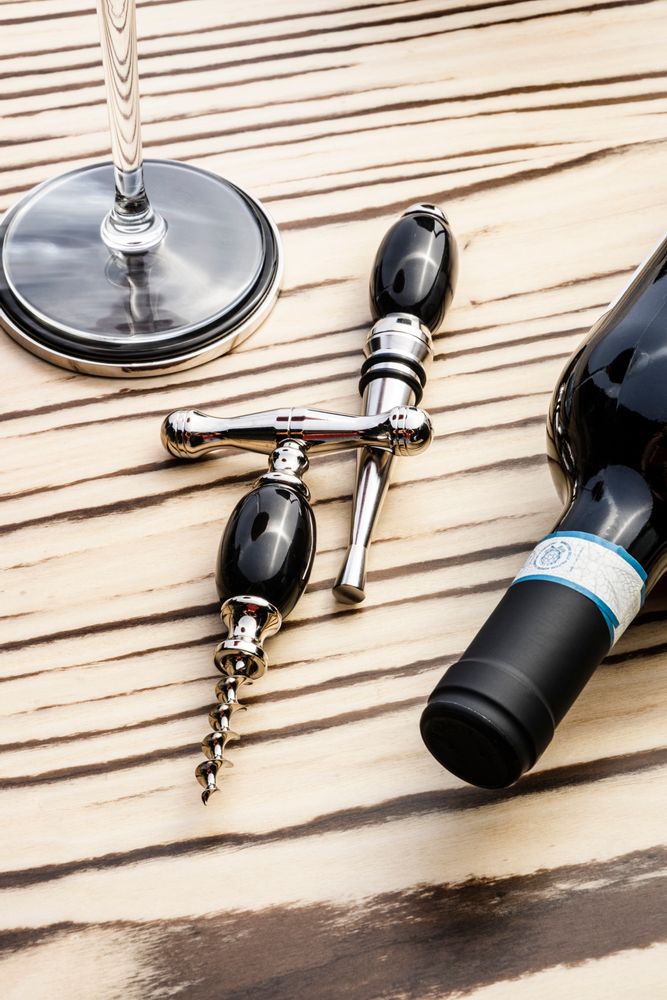 Gifts - Extractable Corkscrew and Wine Stopper | Natural Horn - ZANCHI 1952