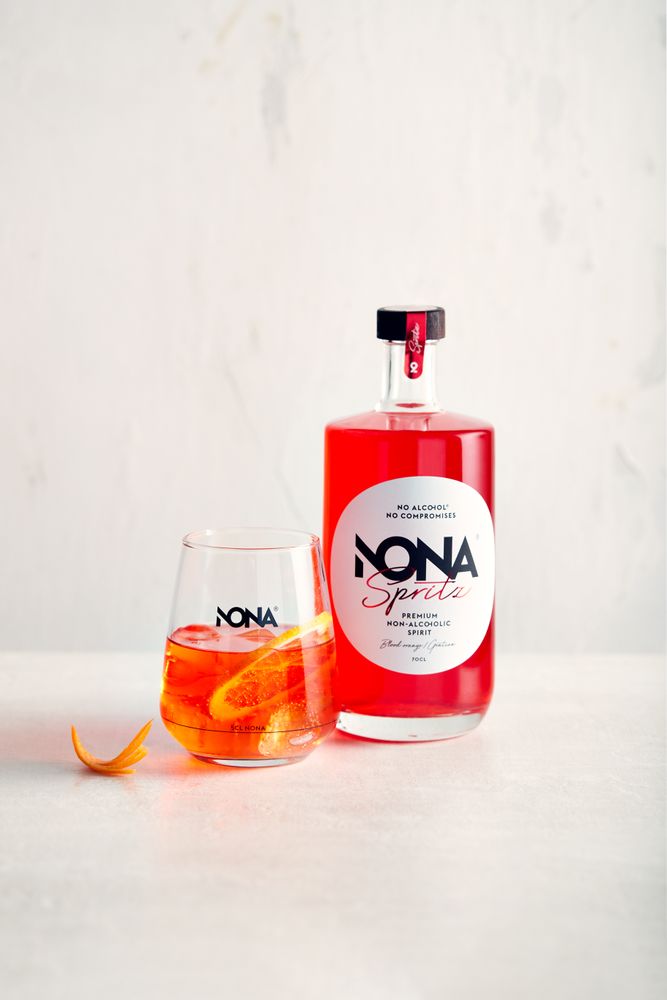 Gifts - Premium non-alcoholic Spritz: NONA Spritz 70cl - NONA DRINKS