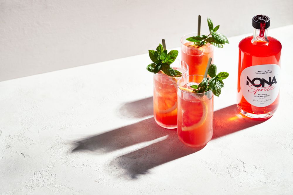 Gifts - Premium non-alcoholic Spritz: NONA Spritz 70cl - NONA DRINKS