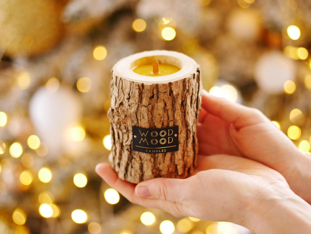 Gifts - ROCKY S | Unique candle made of wood, beeswax and natural oils | Perfect gifting size - WOOD MOOD