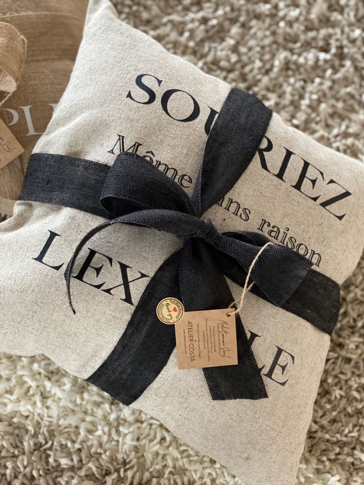 Fabric cushions - “Souriez” message cushions - ATELIER COSTÀ