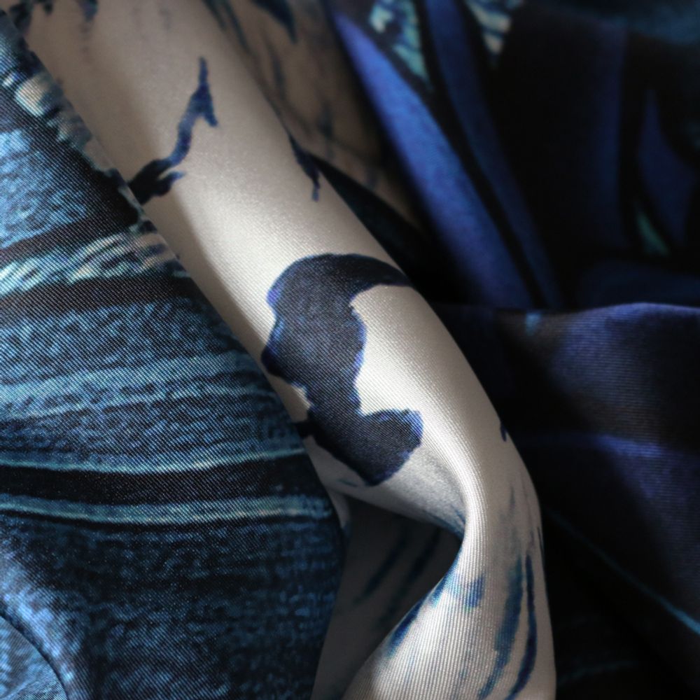 Decorative objects - LE TIGRE 130 - square/printed scarf 100% silk twill - 51.19 x 51.19 inch - French roll - Maison Fétiche - MAISON FÉTICHE