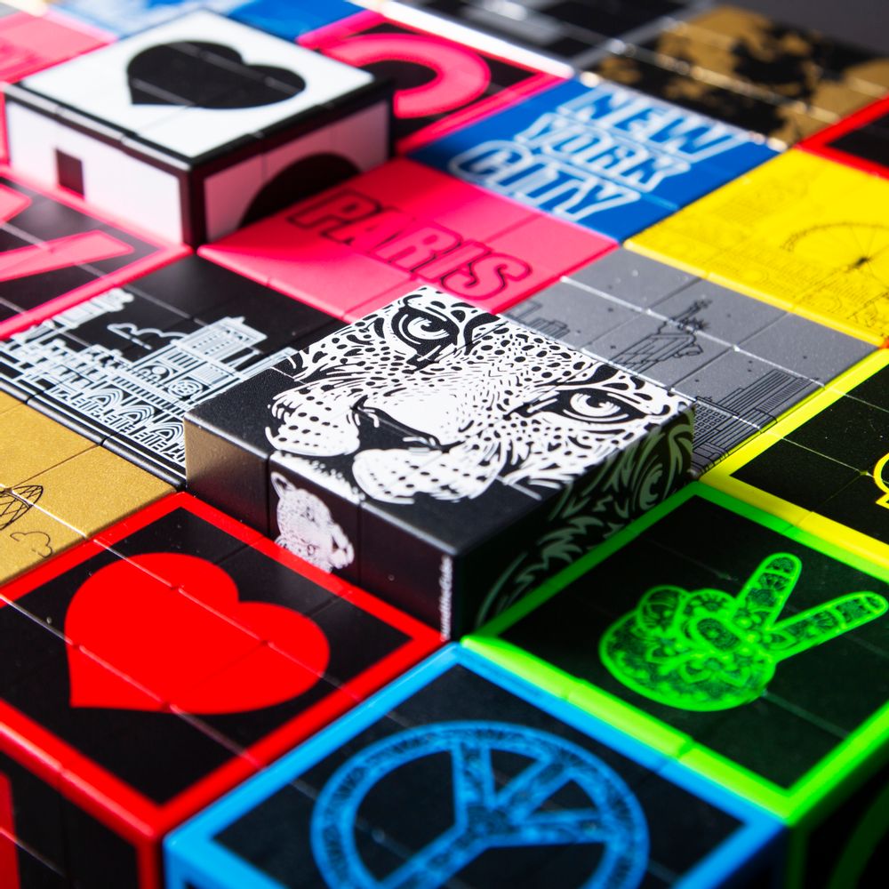 Objets design - ICONICUBE ICONIC COLLECTION. - ICONICUBE