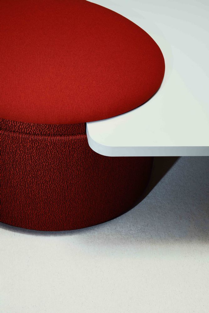 Fauteuils - Amazone – Pouf - MANUFACTURE