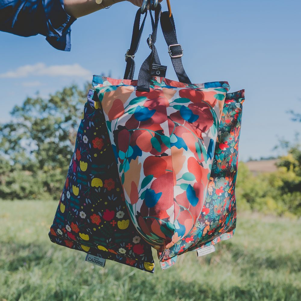 Fabric cushions - THE CAR PILLOW "ISIDOR" - PETITS CADORS