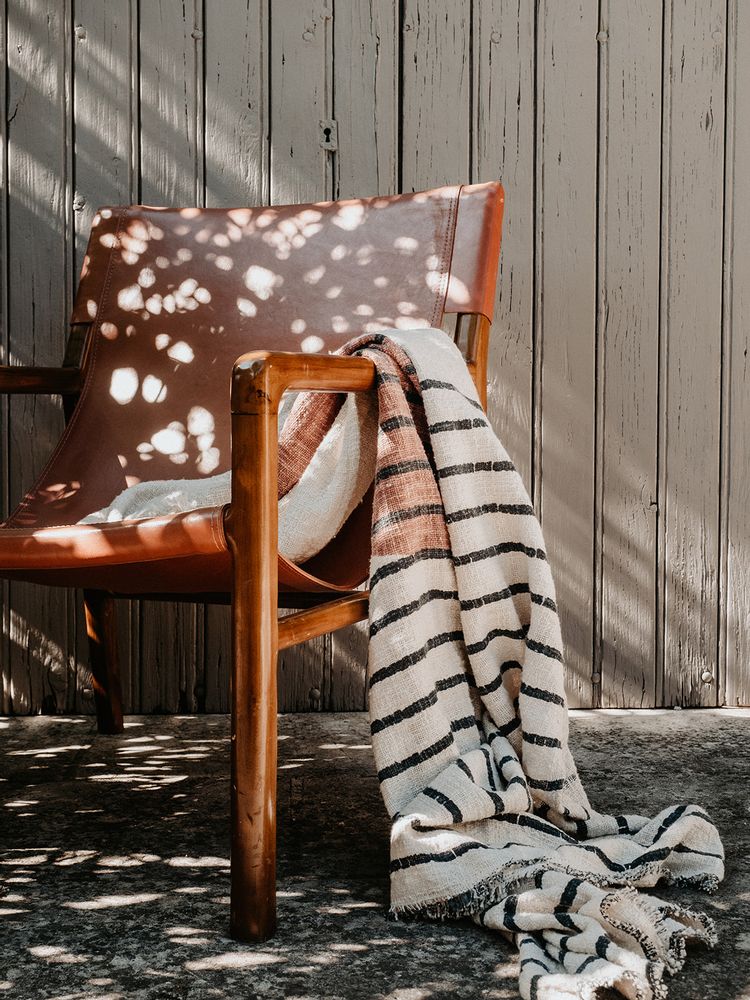 Fauteuils pour collectivités - Achille, le fauteuil camel - DEBONGOUT