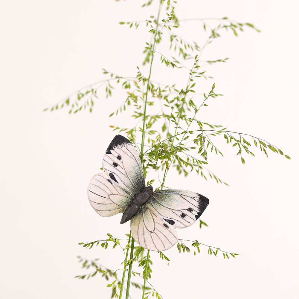 Decorative objects - Butterfly Magnet Large White - WILDLIFE GARDEN