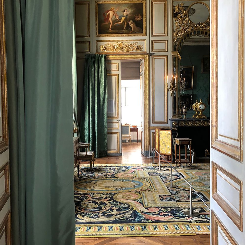 Bespoke carpets - Black classic bespoke rugs and carpets - CODIMAT COLLECTION
