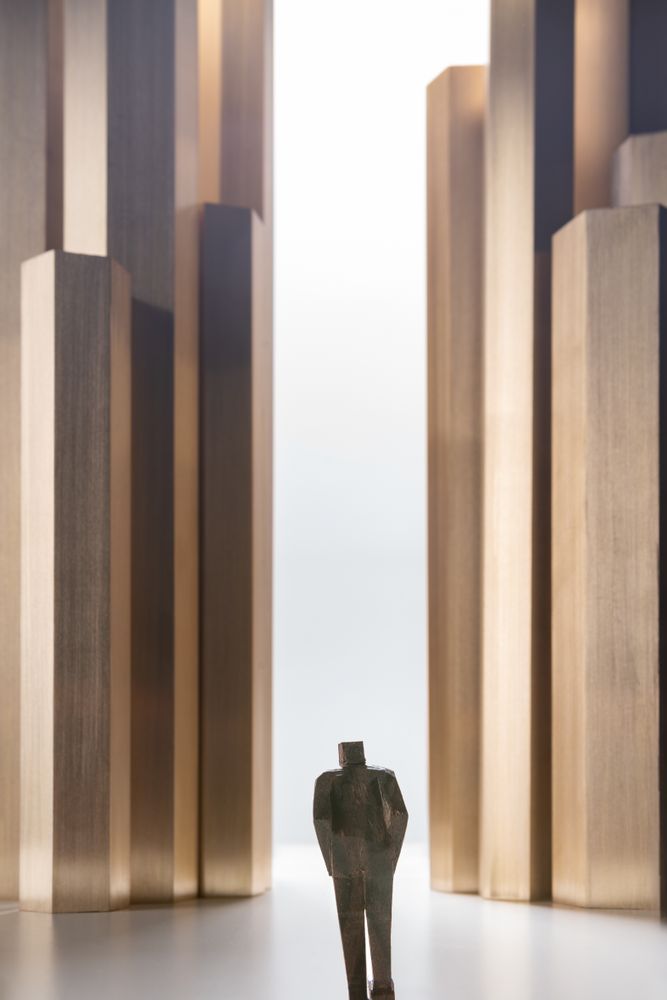 Sculptures, statuettes and miniatures - The World, Insignificant Moments - HYUNJIN-SEOUL