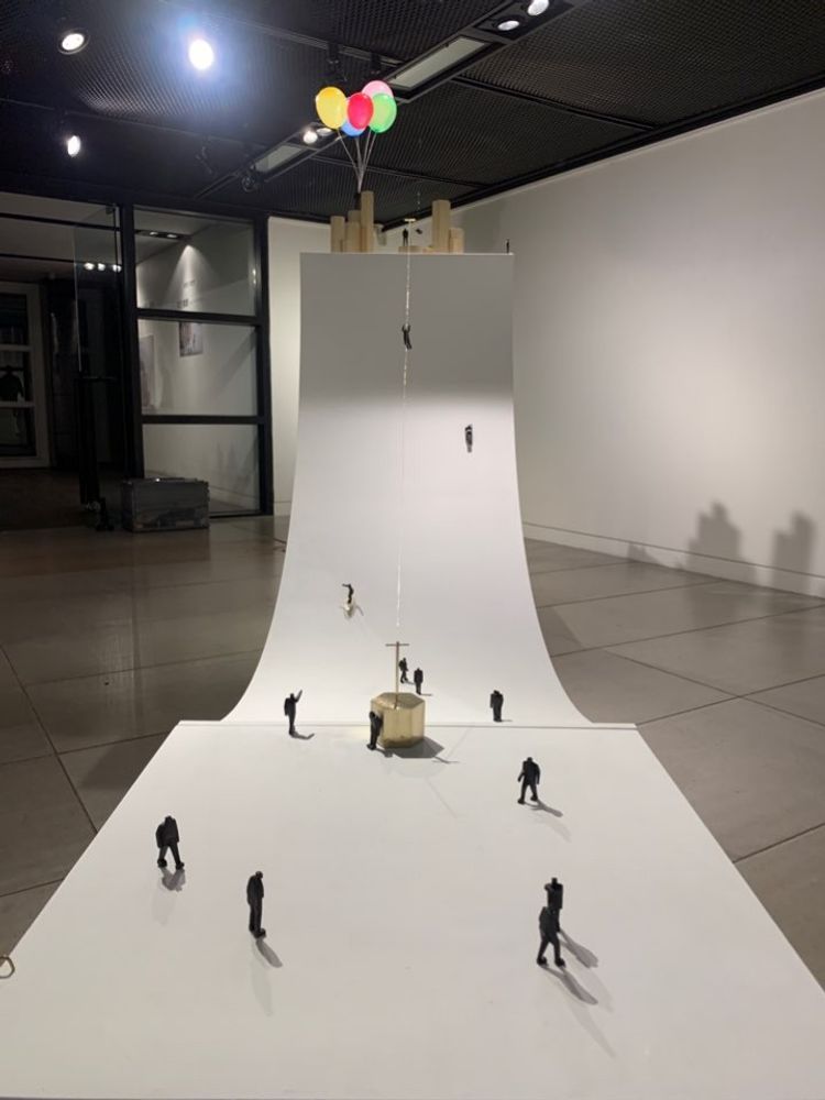 Sculptures, statuettes and miniatures - The World, Insignificant Moments - HYUNJIN-SEOUL