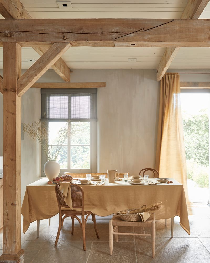 Table cloths - Linen Tablecloth in Sandy Beige - MAGICLINEN