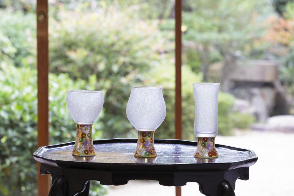 Wine accessories - Sake glass Fusion of glassware and KUTANI YAKI - ISHIZUKA GLASS CO., LTD.