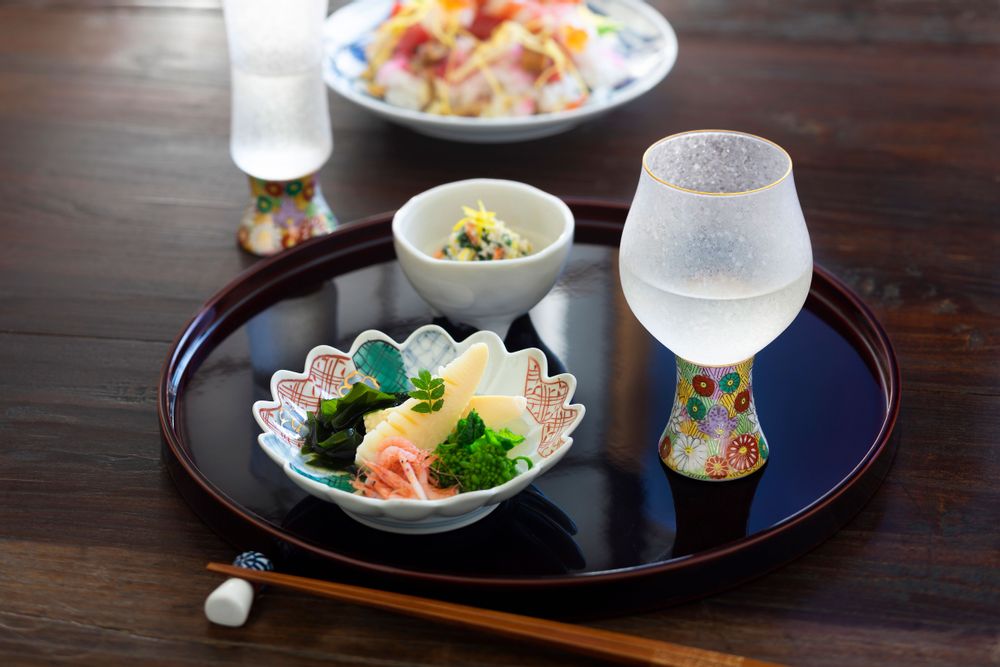 Wine accessories - Sake glass Fusion of glassware and KUTANI YAKI - ISHIZUKA GLASS CO., LTD.