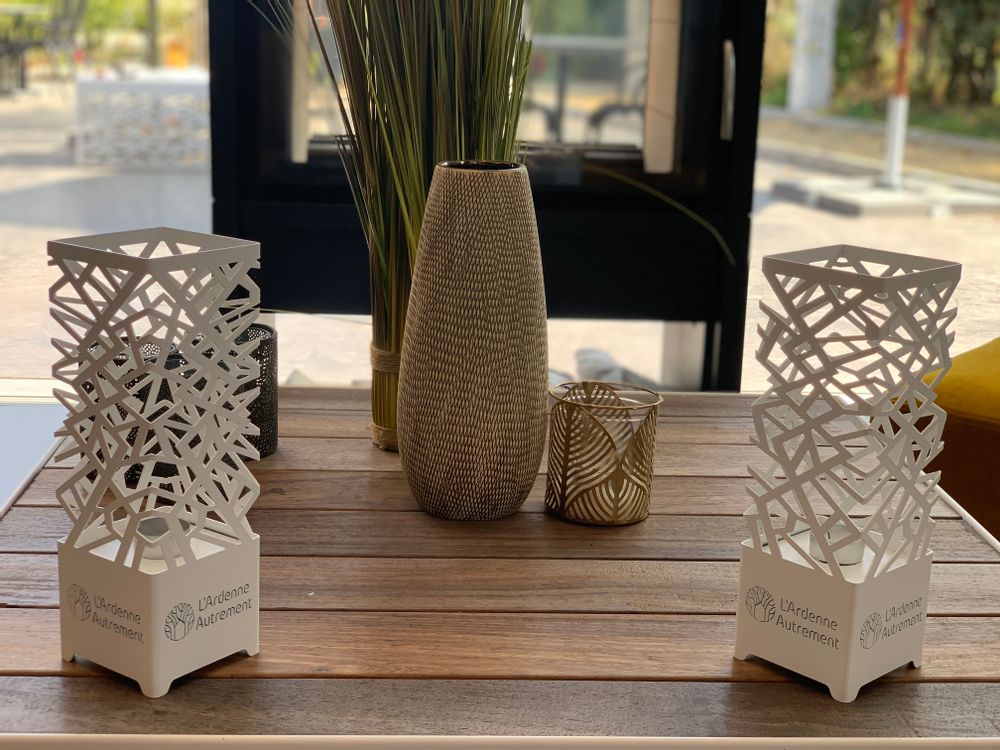 Outdoor decorative accessories - Candle holder - Coral collection - ALUMÉ