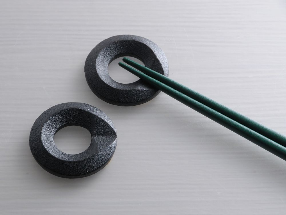 Cutlery set - Cast iron chopsticks rest/Round - CHUSHIN KOBO