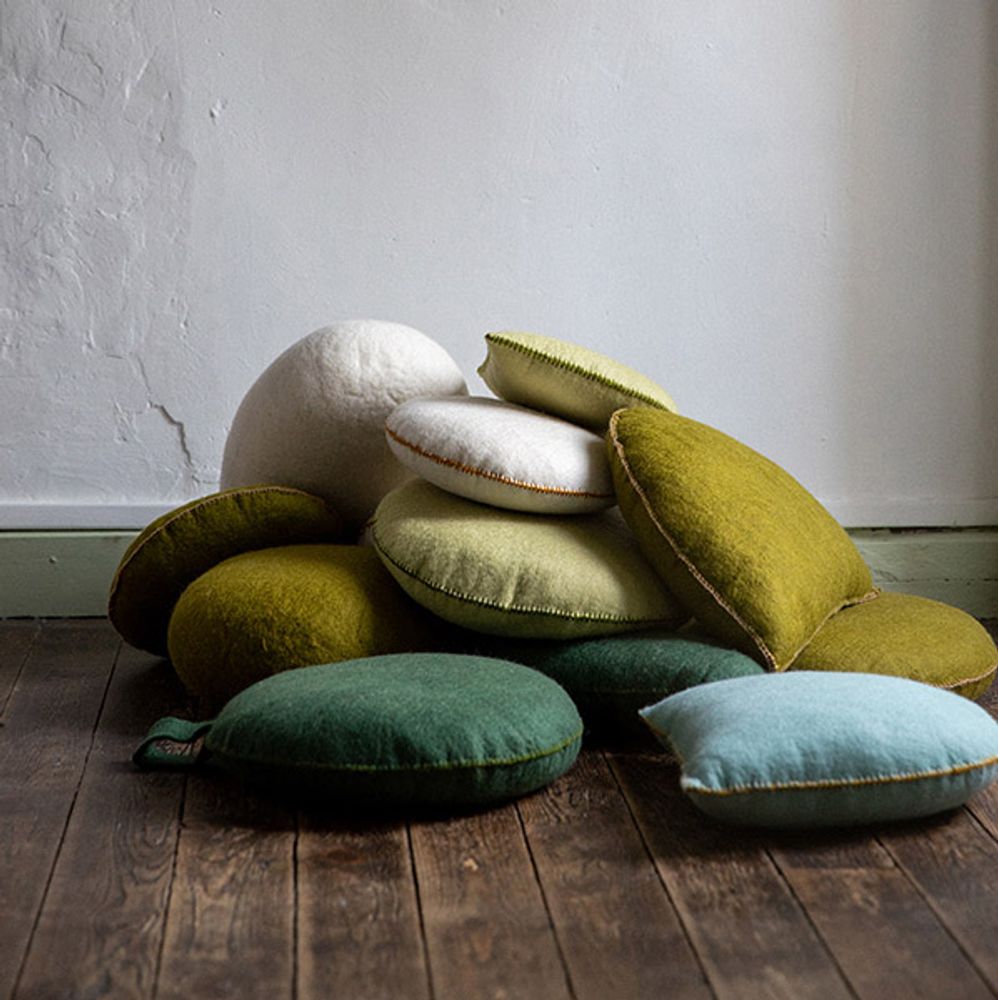 Design carpets - HIMAL CUSHIONS - Handmade in felt - MUSKHANE