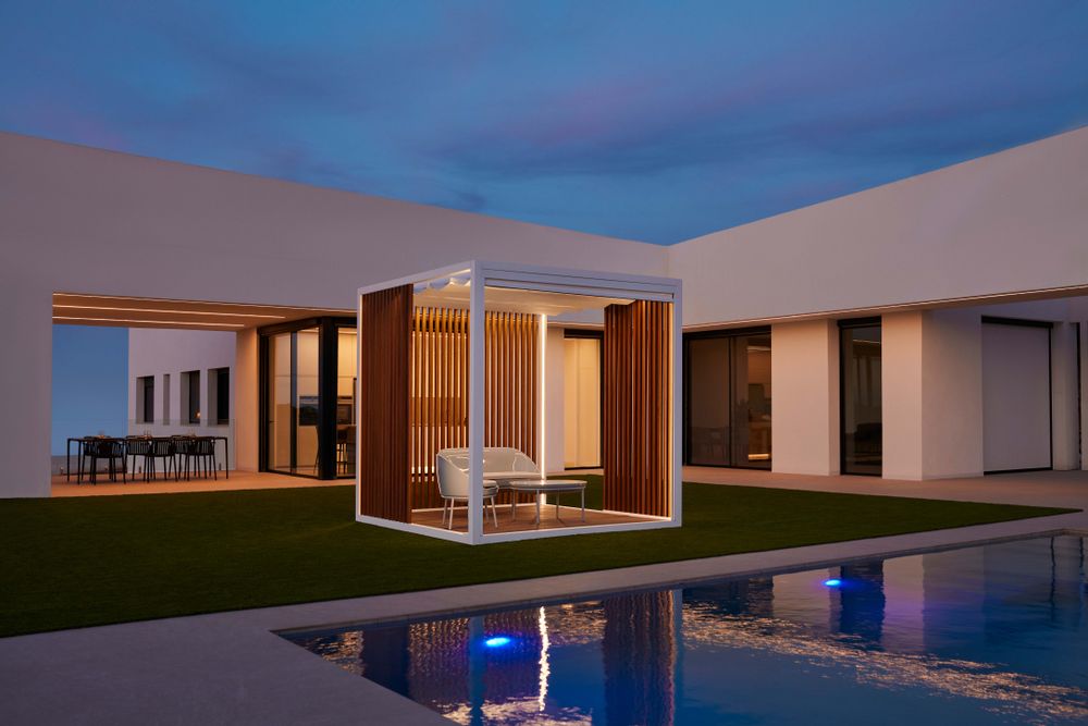 Outdoor space equipments - Brez - MOWEE