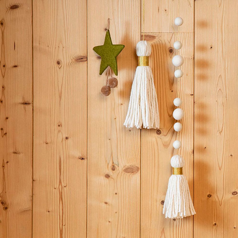 Rideaux et voilages - SUSPENSION PERLES ET POMPONS - Fait-main en feutre - MUSKHANE