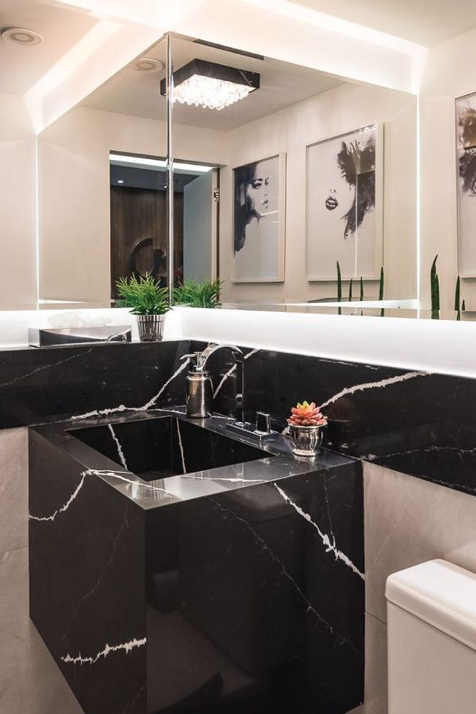 Kitchens furniture - Silestone Eternal Marquina - COSENTINO
