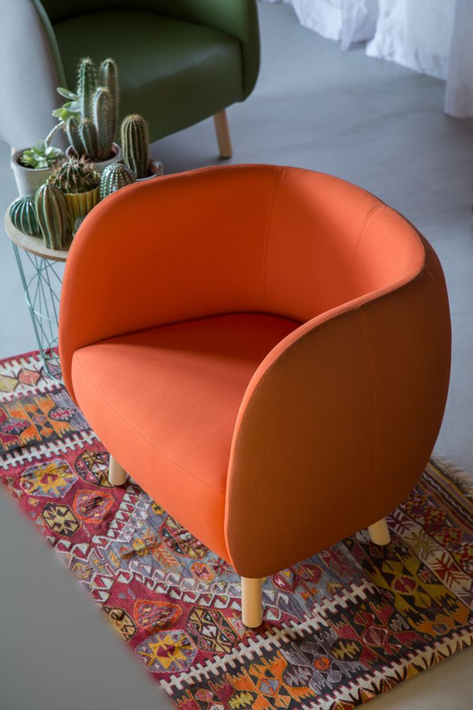 Chairs for hospitalities & contracts - Armchair Mousse P - CHAIRS & MORE