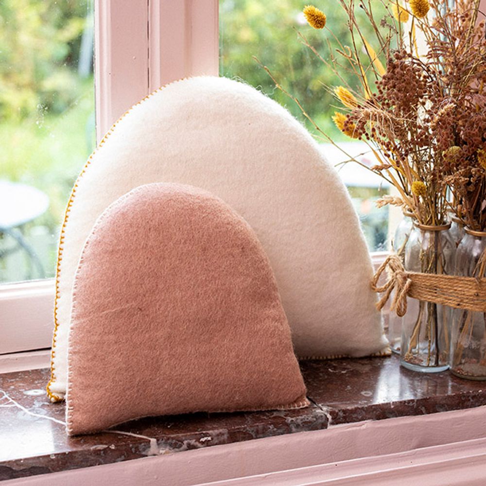 Design carpets - HIMAL CUSHIONS - Handmade in felt - MUSKHANE