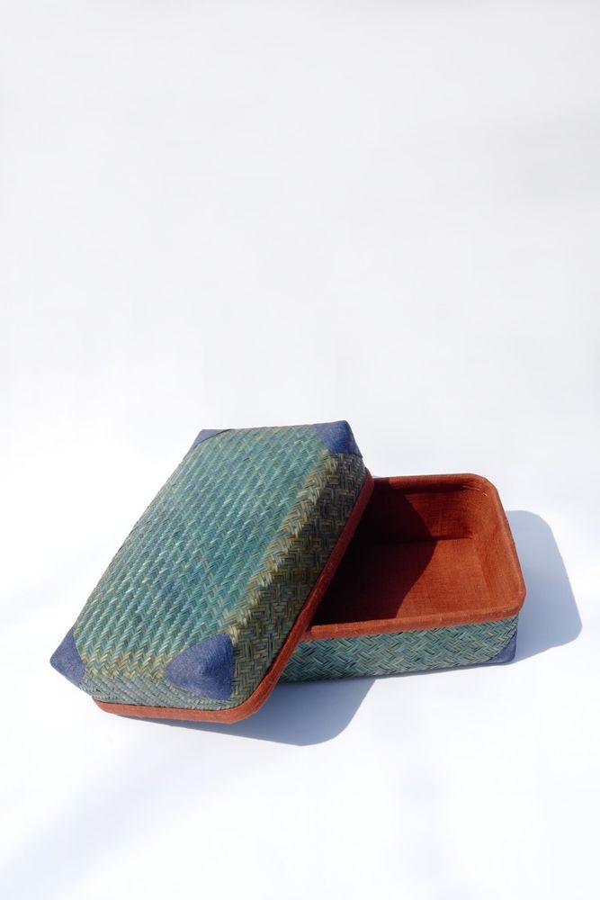 Objets de décoration - Panier en bambou teint naturel indigo. - SOLUNA ART GROUP