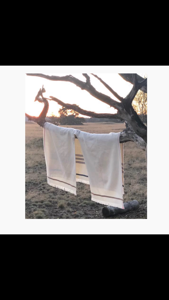 Homewear - PONCHO LORIGA - SCHOOLOFLIFEPROJECTS